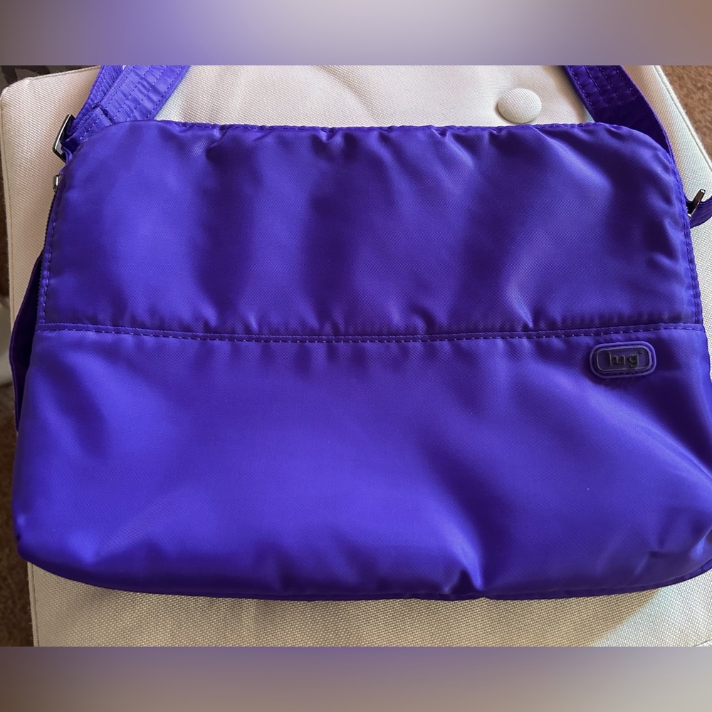 Lug Delta Mini Violet tech bag for iPad, tablet, Kindle